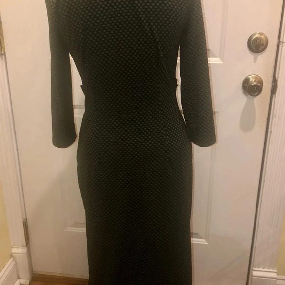 Dress(signature by robbie bee) - Picture 4 of 4